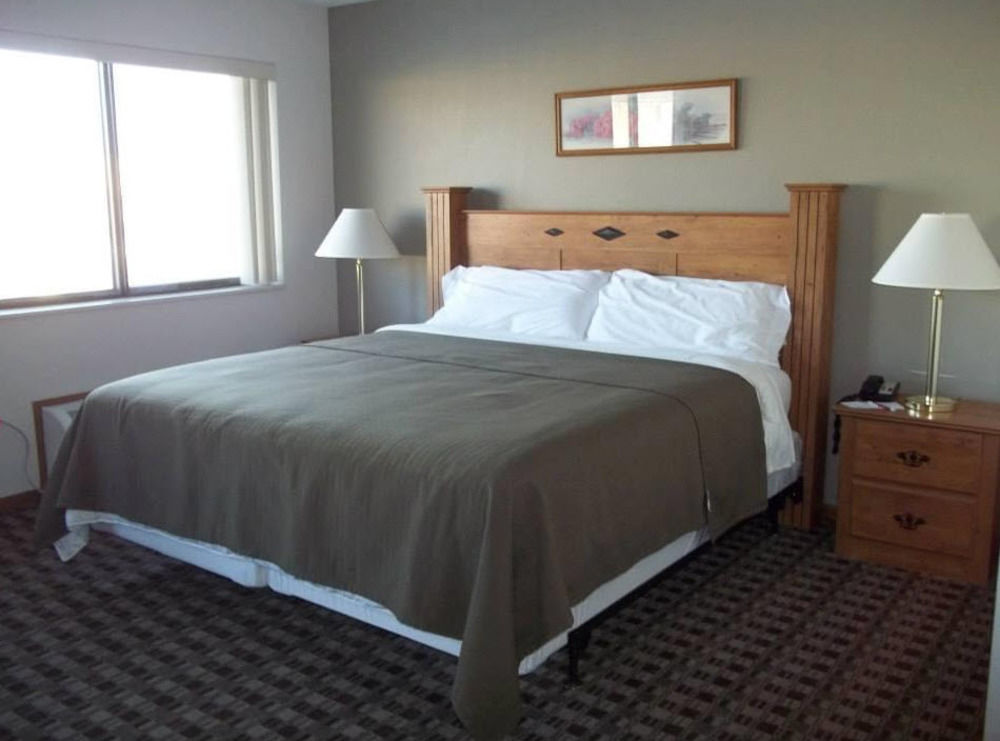 Burke Inn Motel & Suites Carroll Экстерьер фото