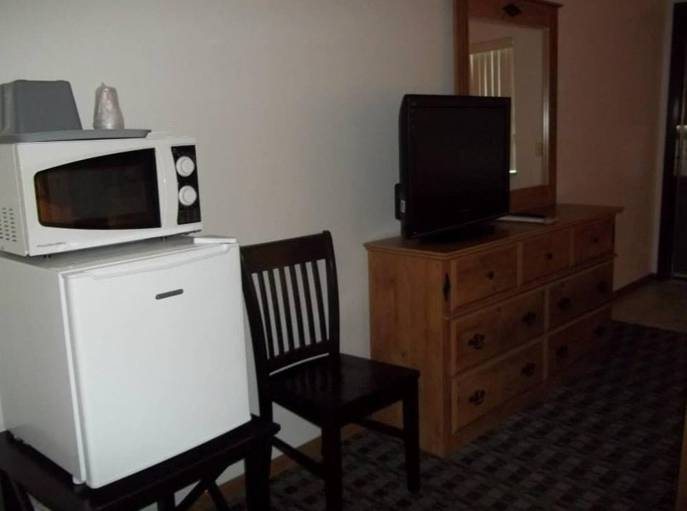 Burke Inn Motel & Suites Carroll Экстерьер фото